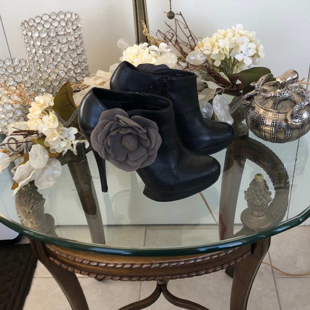 Kelsi Dagger black leather ankle boots.